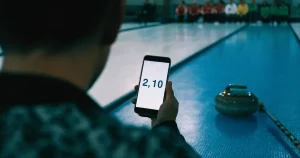 Curling-Wetten in der Schweiz: Zwei Veranstalter, ein Vergleich